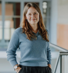 Dr. Annika Stohr Headshot